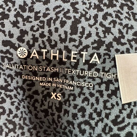 Athleta Salutation Stash II Textured Tight size XS - Picture 6 of 7